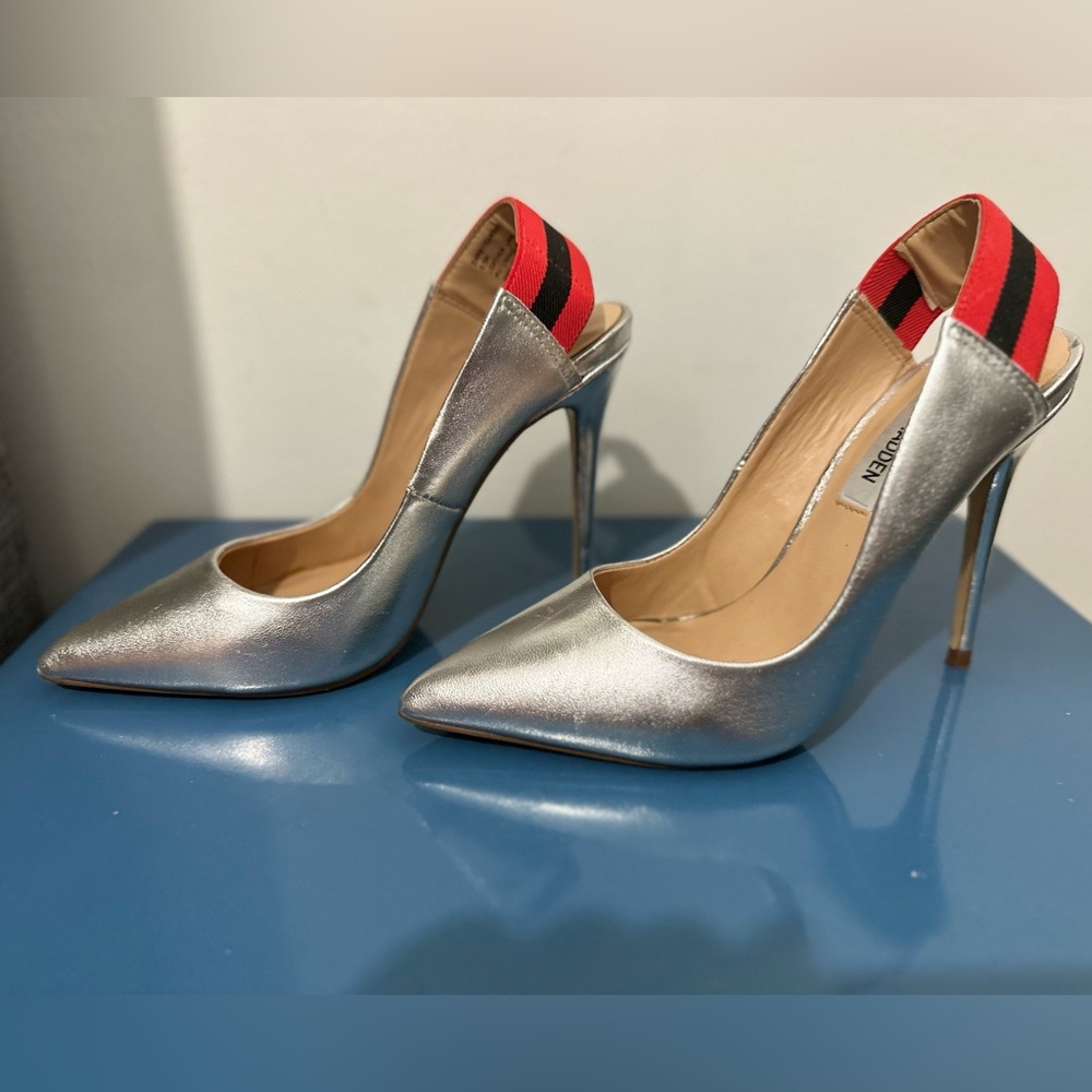 Steve Madden Darby Silver Pump